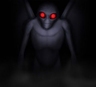 A_Mothman_red_eyes